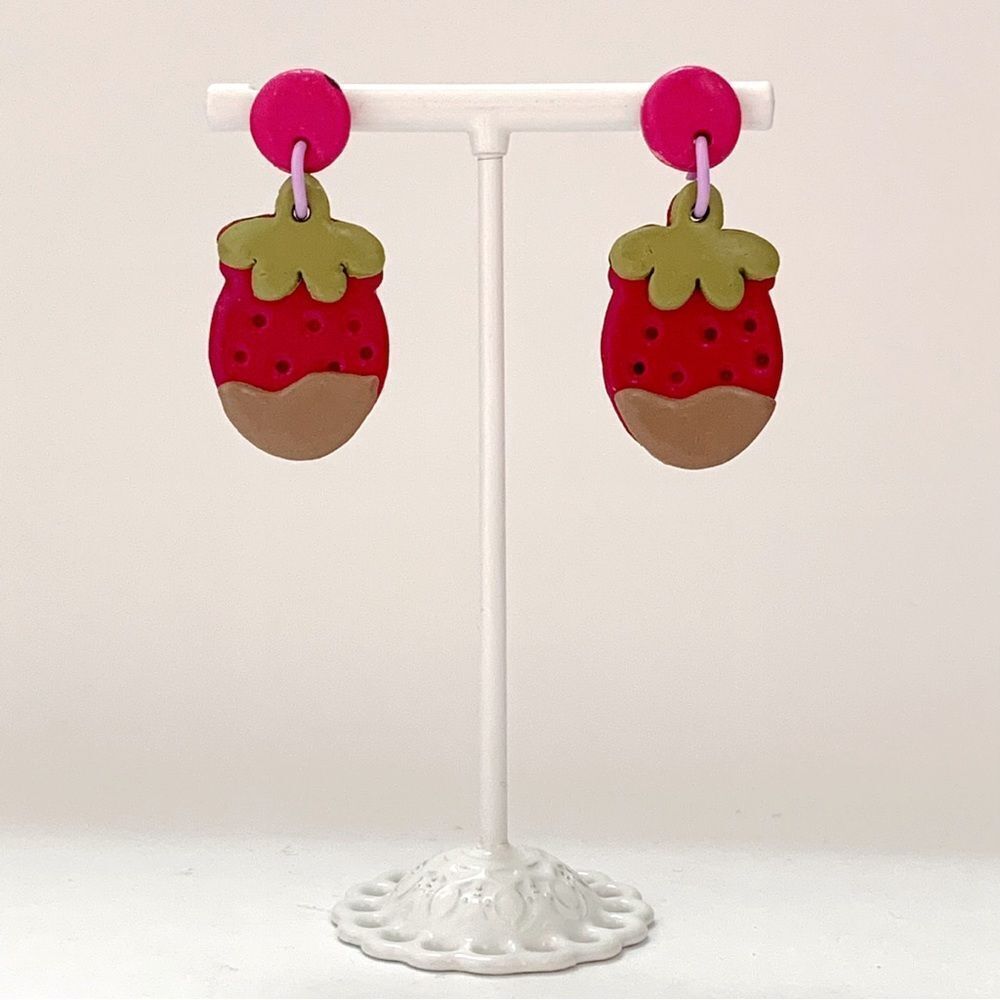 🍓Strawberry Clay Earrings Hypoallergenic